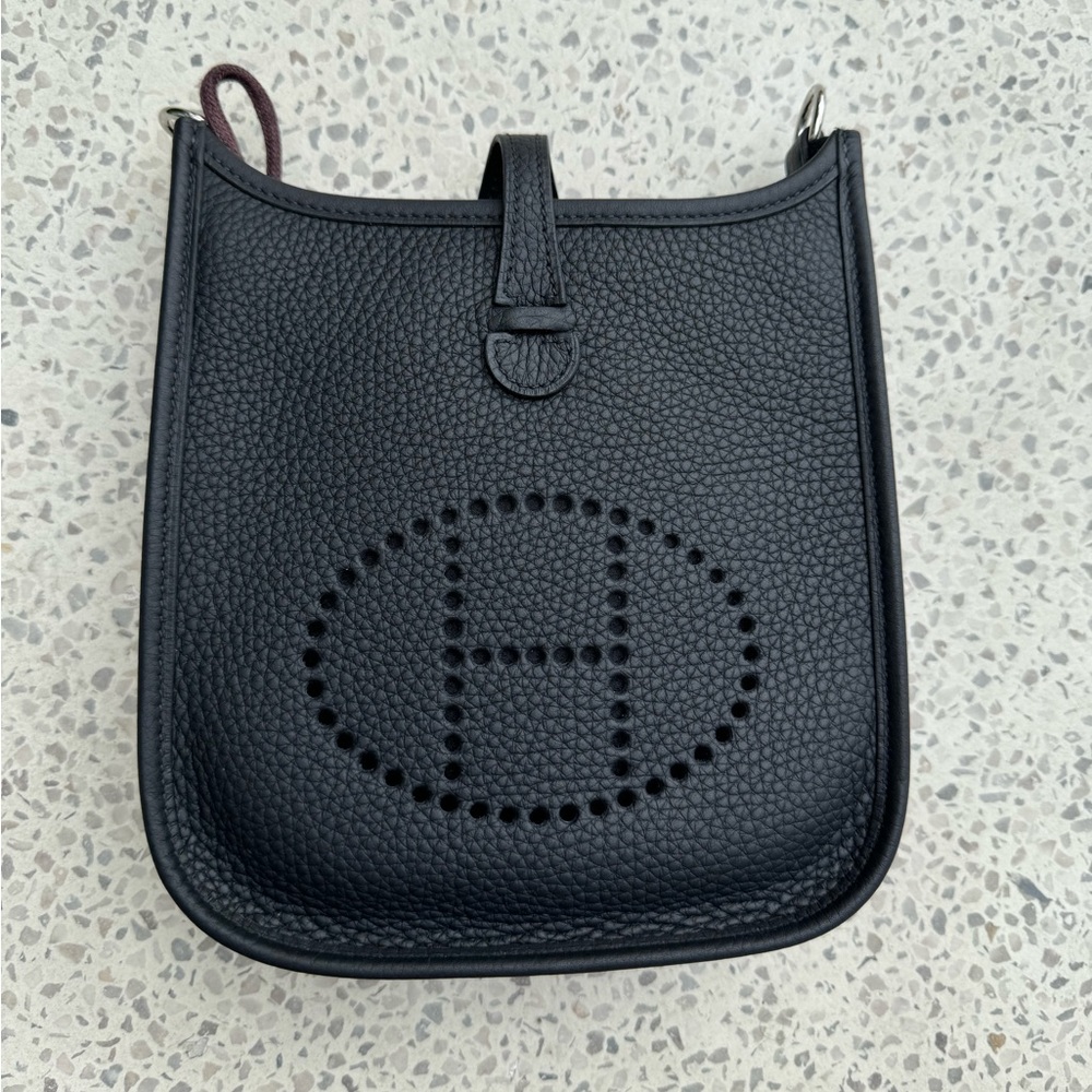 🩷SOLD🩷 Hermés Evelyne 16